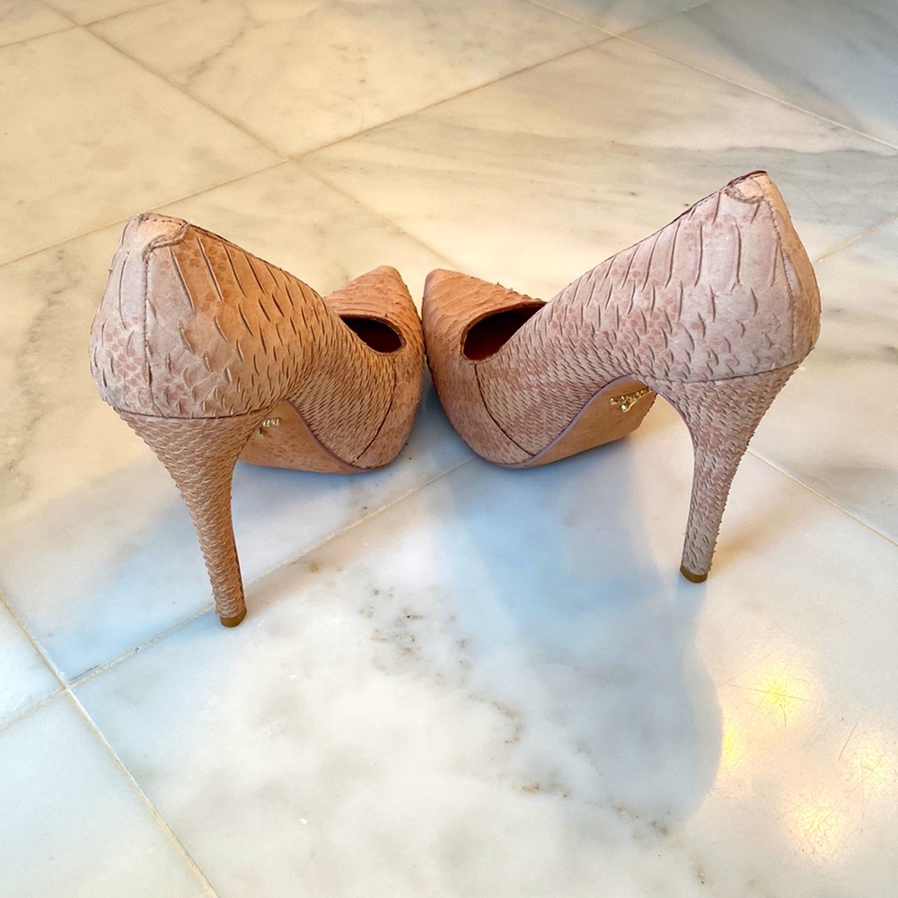 Beautiful Pumps✨ - Picture 4 of 7